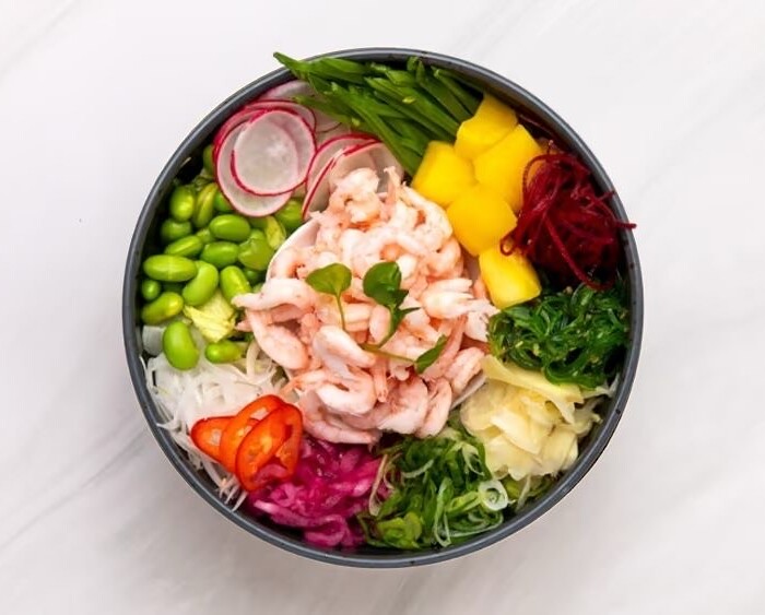 Poké bowl med räkor