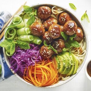 Poké bowl med köttbullar